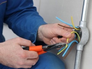 industrial electrician brisbane